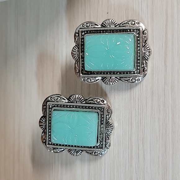 Floral Etched Glass Scrolled Earrings - Picture 3 of 8